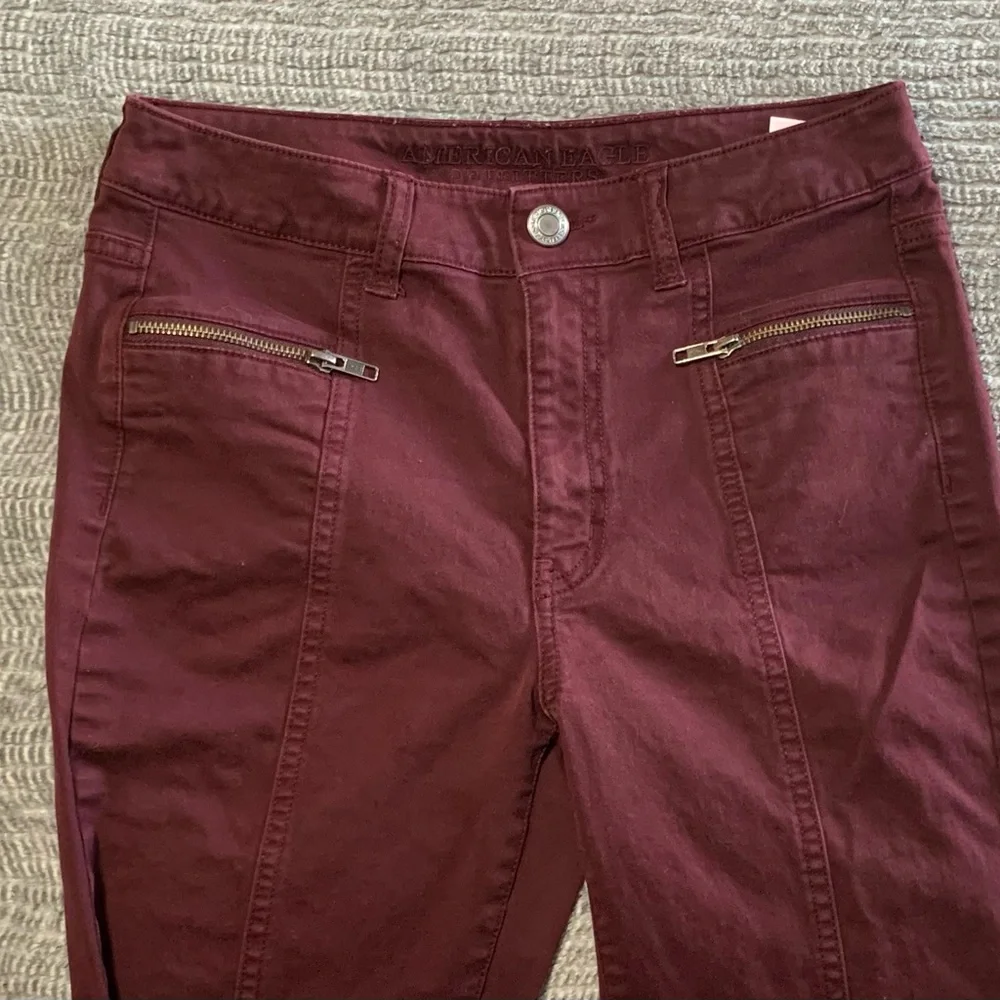 3/$30 American Eagle Outfitters Burgundy High Rise Jeggings Skinny Fit - Picture 5 of 14